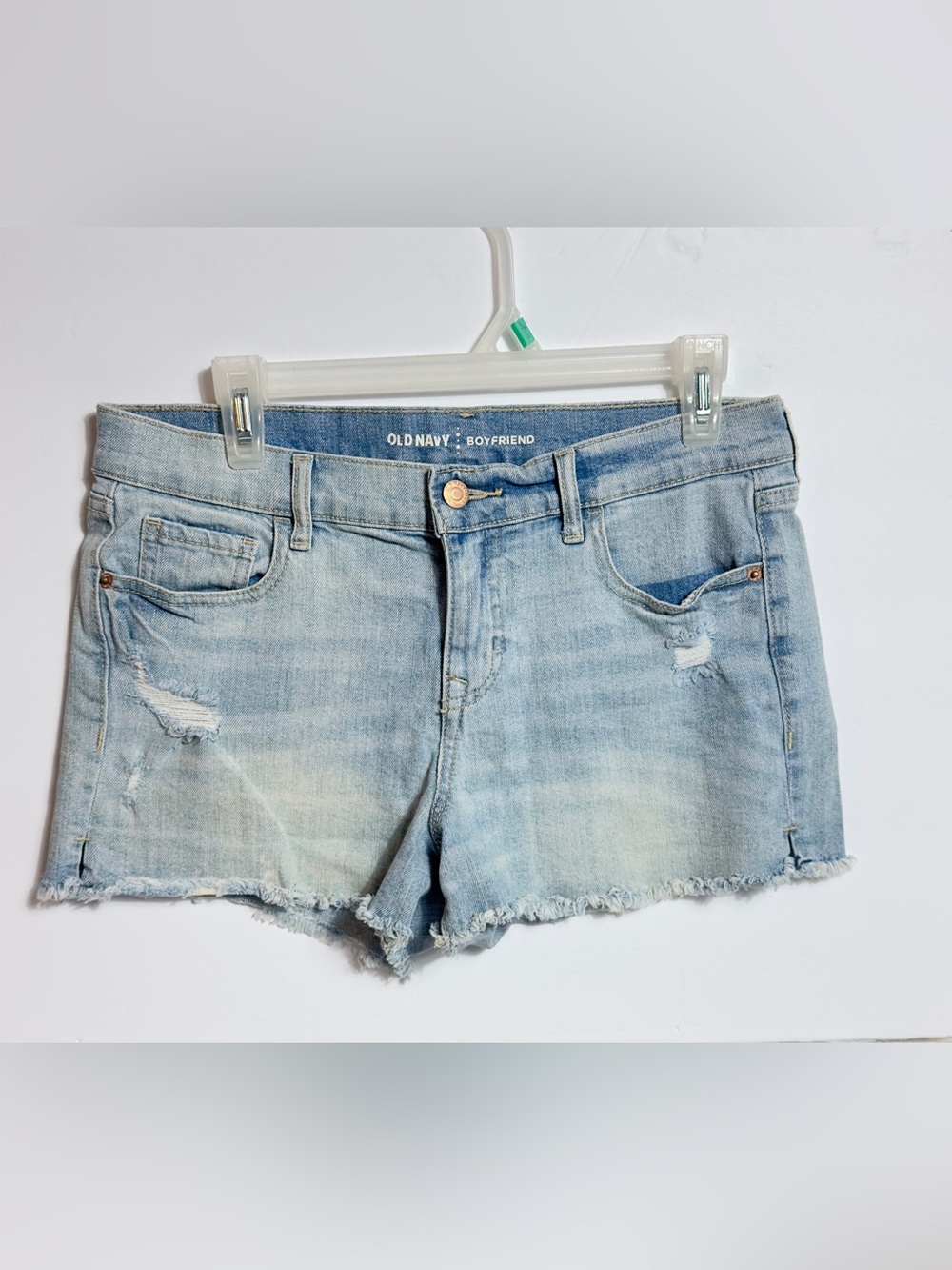 Old Navy Light‎ Blue Boyfriend Denim Cutoff Shorts women’s size 6 (G-57) NWOT